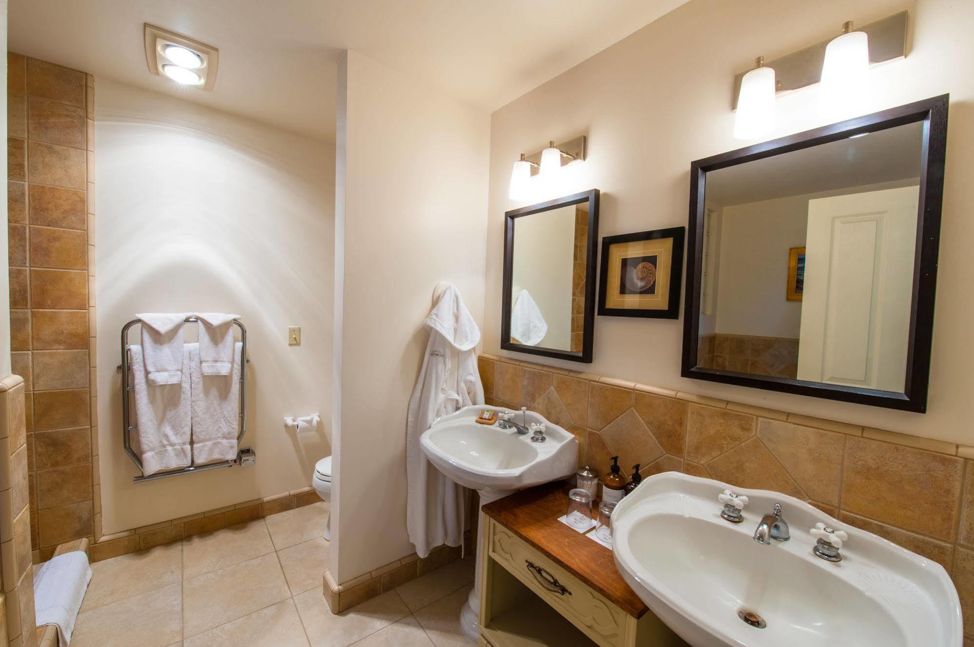 Seal Cove Inn Moss Beach Экстерьер фото